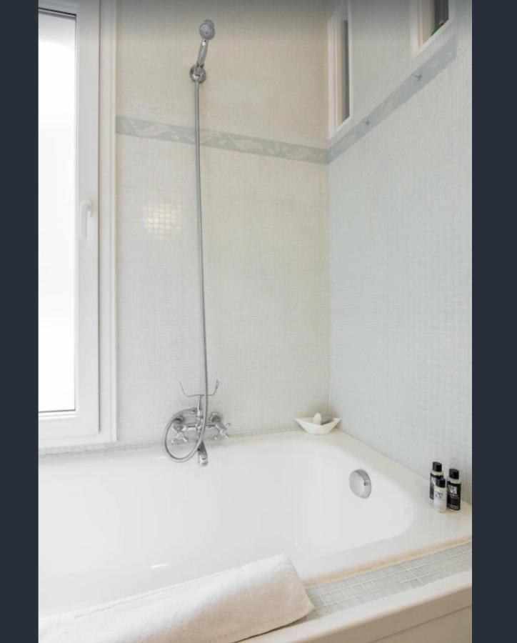 Paris Petit Appartement Lumineux Et Atypique Экстерьер фото