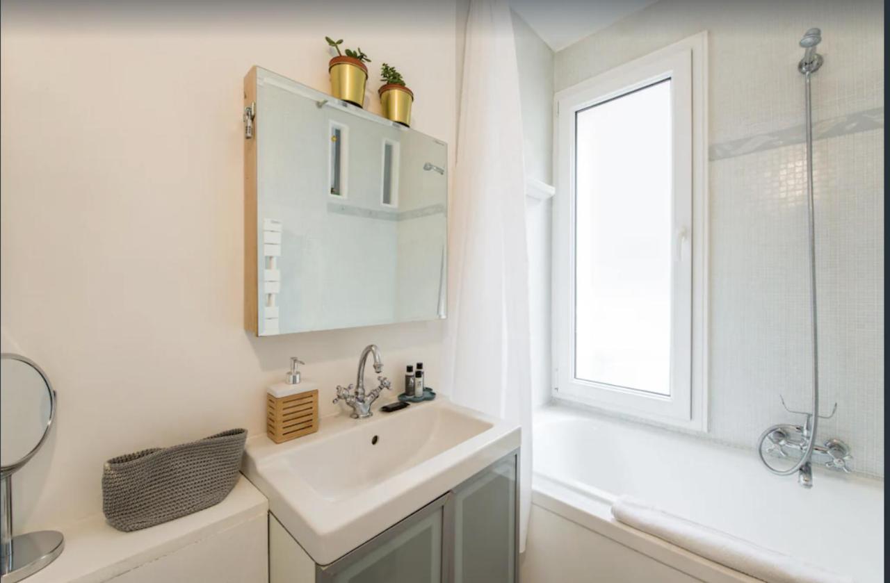 Paris Petit Appartement Lumineux Et Atypique Экстерьер фото
