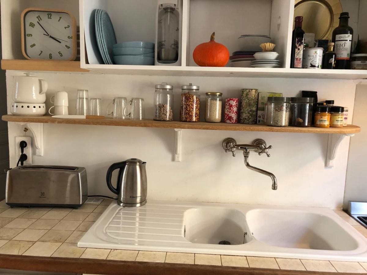 Paris Petit Appartement Lumineux Et Atypique Экстерьер фото